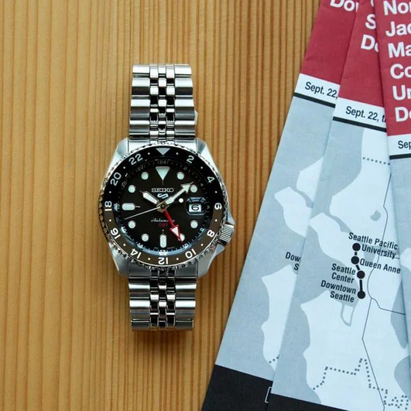 Seiko 5 Sports GMT  SSK001K1 - Image 2